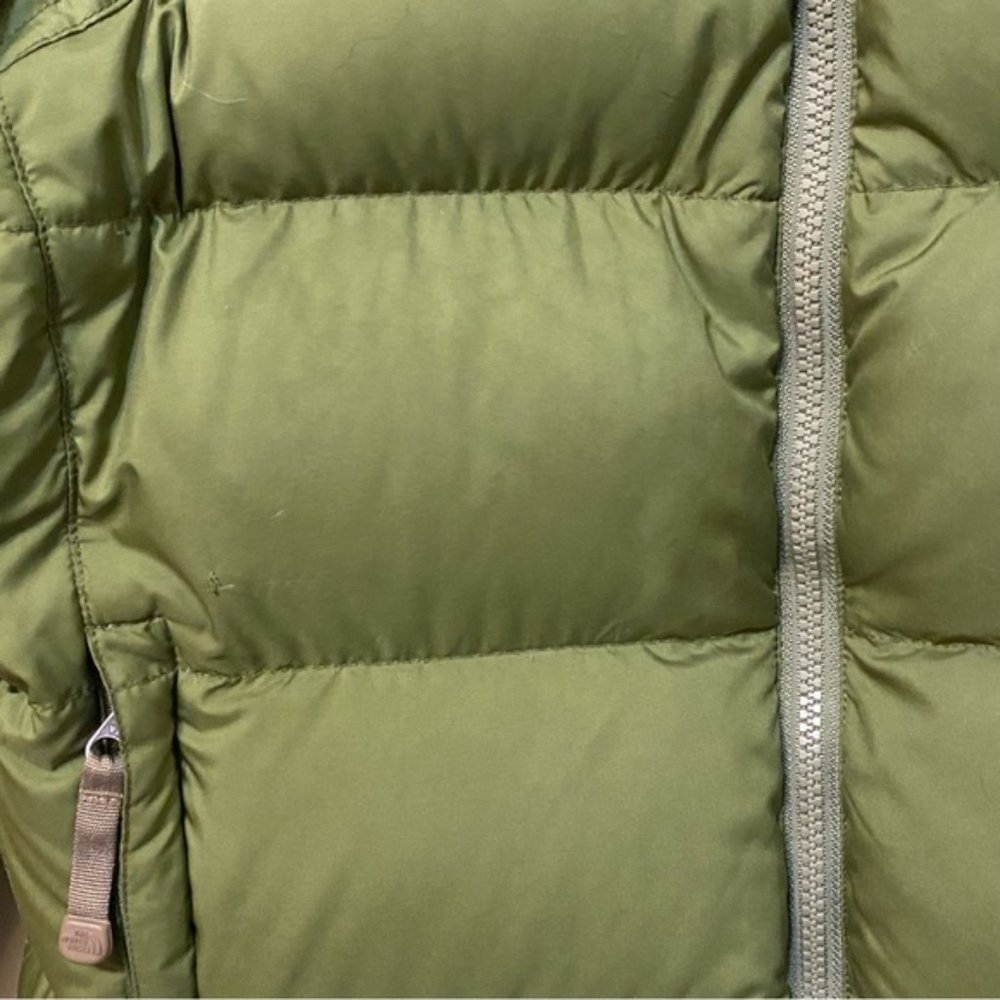 The North Face Women’s 1996 Retro Nuptse 700 down green down puffer Jacket - Picture 4 of 14